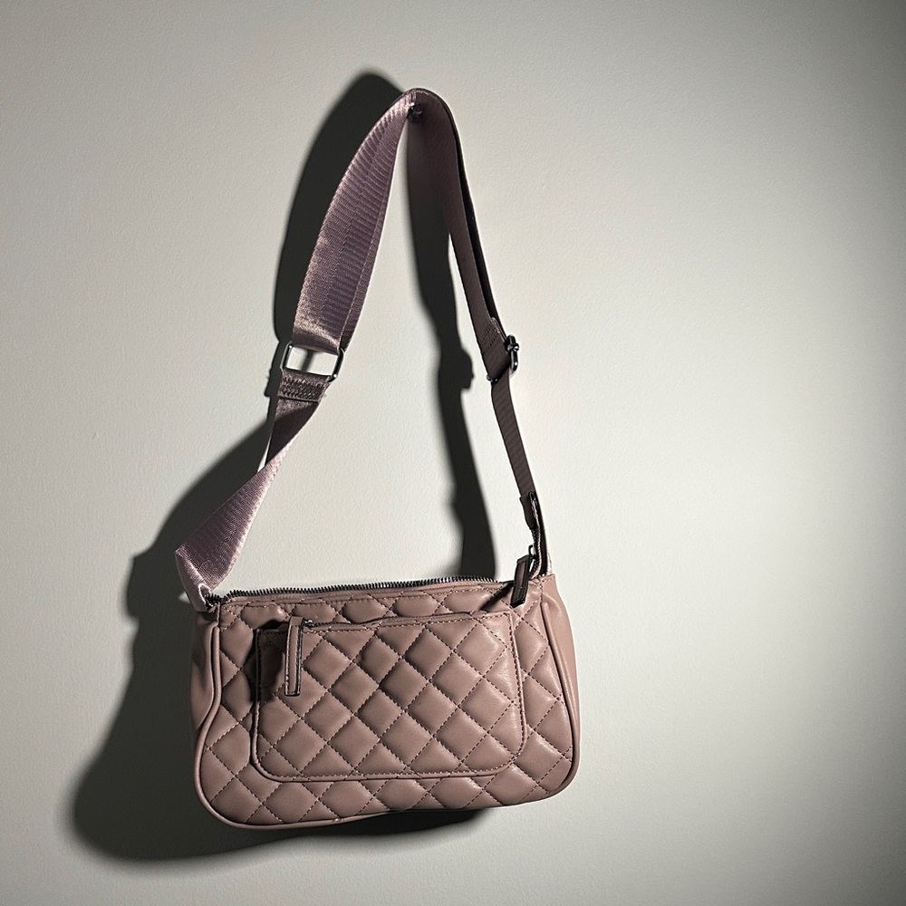 Chic Quilted Crossbody Bag - Mauve